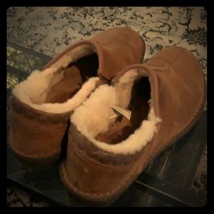 Ugg slides/moccasins